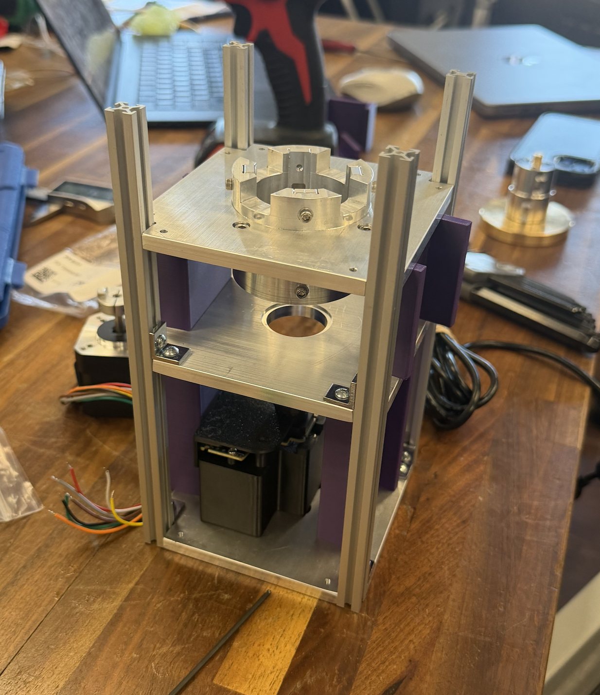 Assembled test rig: 80/20 frame, aluminum plates, housing and motor