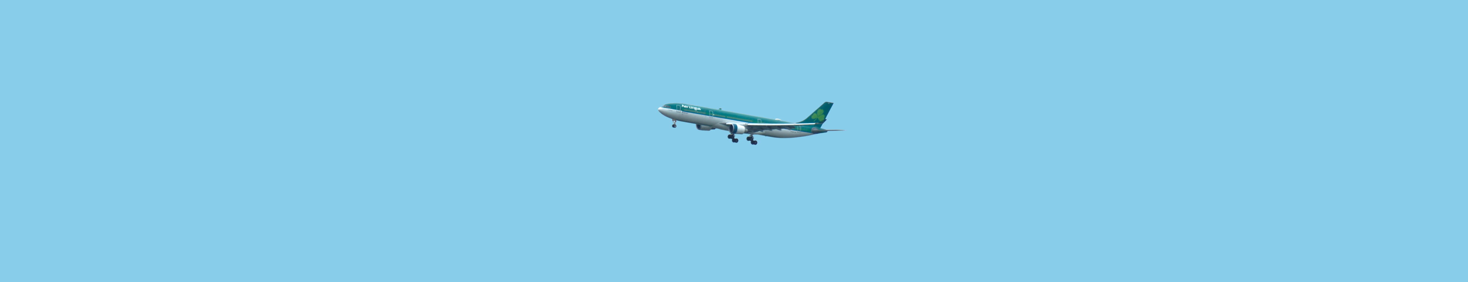Aircraft in landing approach with reinforcement learning visualization